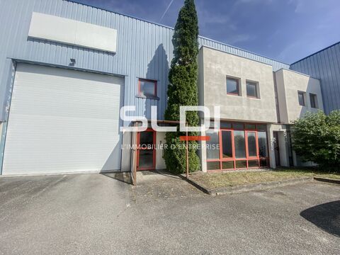 Locaux d'activit&eacute;s - A LOUER - 318 m&sup2; non divisibles 2518 69740 Genas
