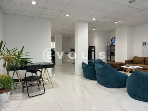   Locaux commerciaux - A LOUER - 103 m² non divisibles 