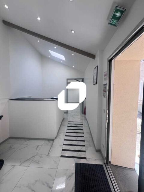 LOCAL ERP RARE SUR LE SECTEUR - 40 m&sup2; non divisibles 125000 77220 Gretz armainvilliers