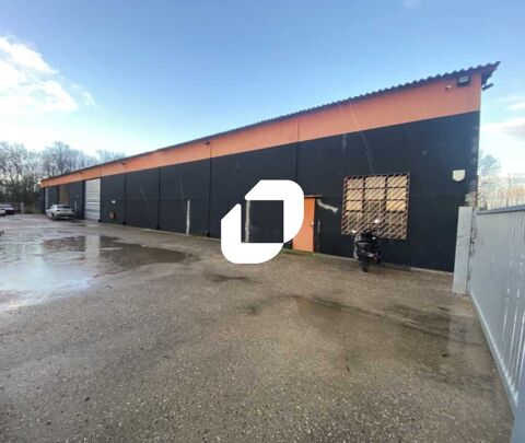 Locaux d'Activités - A LOUER - 240 m² divisibles à partir de 120 m² 2400 33290 Ludon medoc