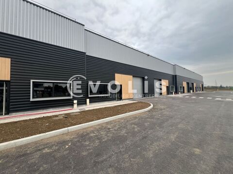   Locaux d'activité - A VENDRE - 3 220 m² divisibles à partir de 171 m² 
