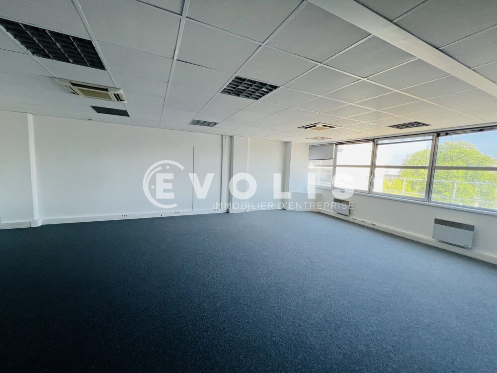   BUREAUX AMENAGES - 655 m² divisibles à partir de 100 m² Alfortville