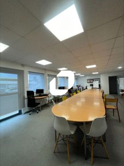 OFFRE A SAISIR - 149 m² non divisibles 1490 38130 Echirolles