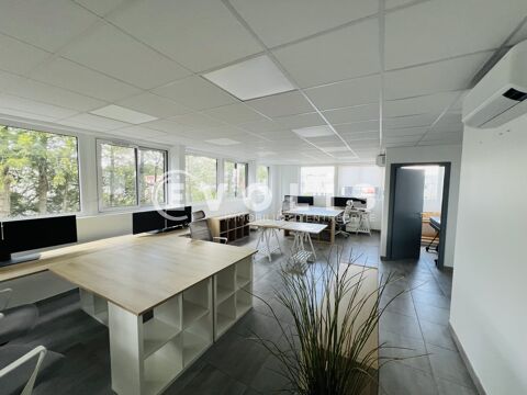 Bureaux - A LOUER - 155 m&sup2; non divisibles 1460 77330 Ozoir la ferriere