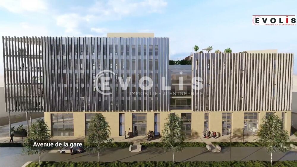   Bureaux - A LOUER - 1 512 m² non divisibles 
