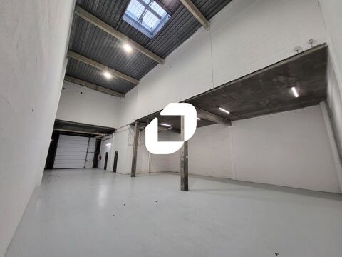 PROXIMITE SECTEUR LES PRES - 233 m&sup2; non divisibles 1748 59650 Villeneuve d'ascq