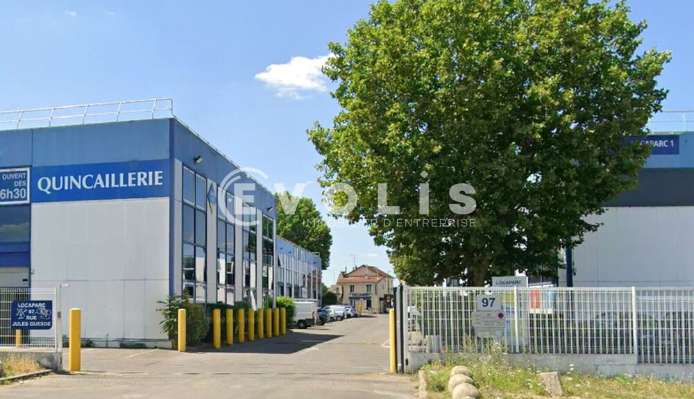   LOCA PARC 1 - 400 m² non divisibles 