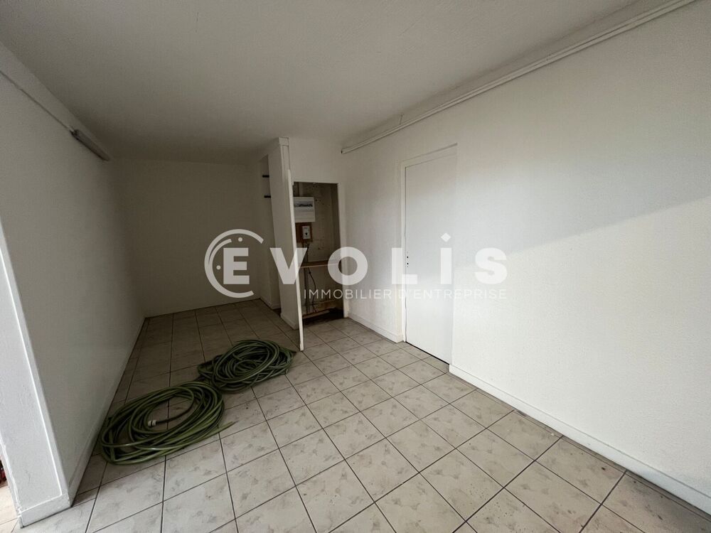   Locaux d'activité - A LOUER - 200 m² non divisibles Blanquefort
