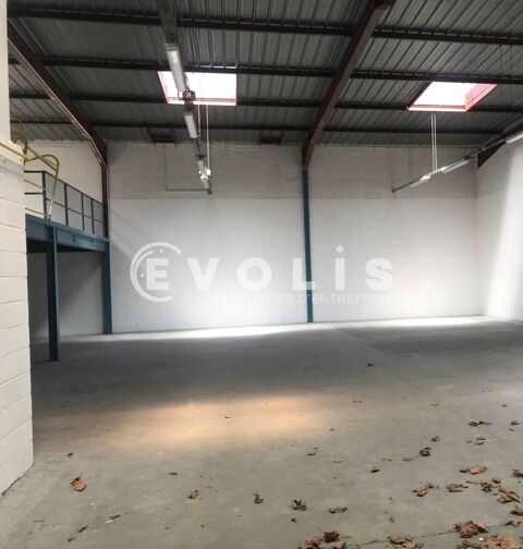 Locaux d'activit&eacute; - A LOUER - 276 m&sup2; non divisibles 1610 77165 Saint soupplets