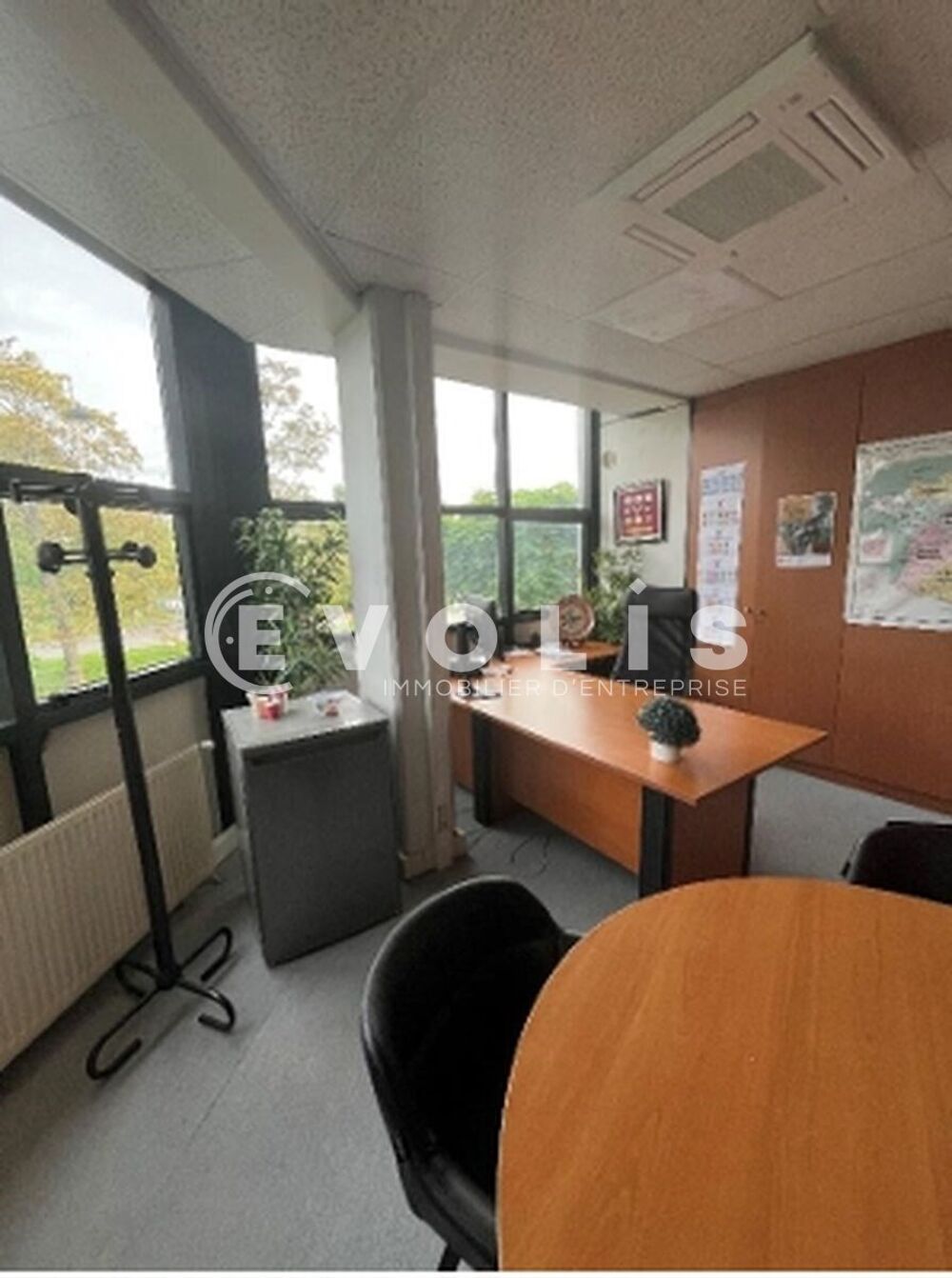  Bureaux - A LOUER - 256 m² non divisibles Champigny sur marne