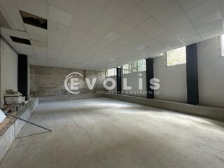   Locaux d'activité - A VENDRE OU A LOUER - 126 m² non divisibles Malakoff