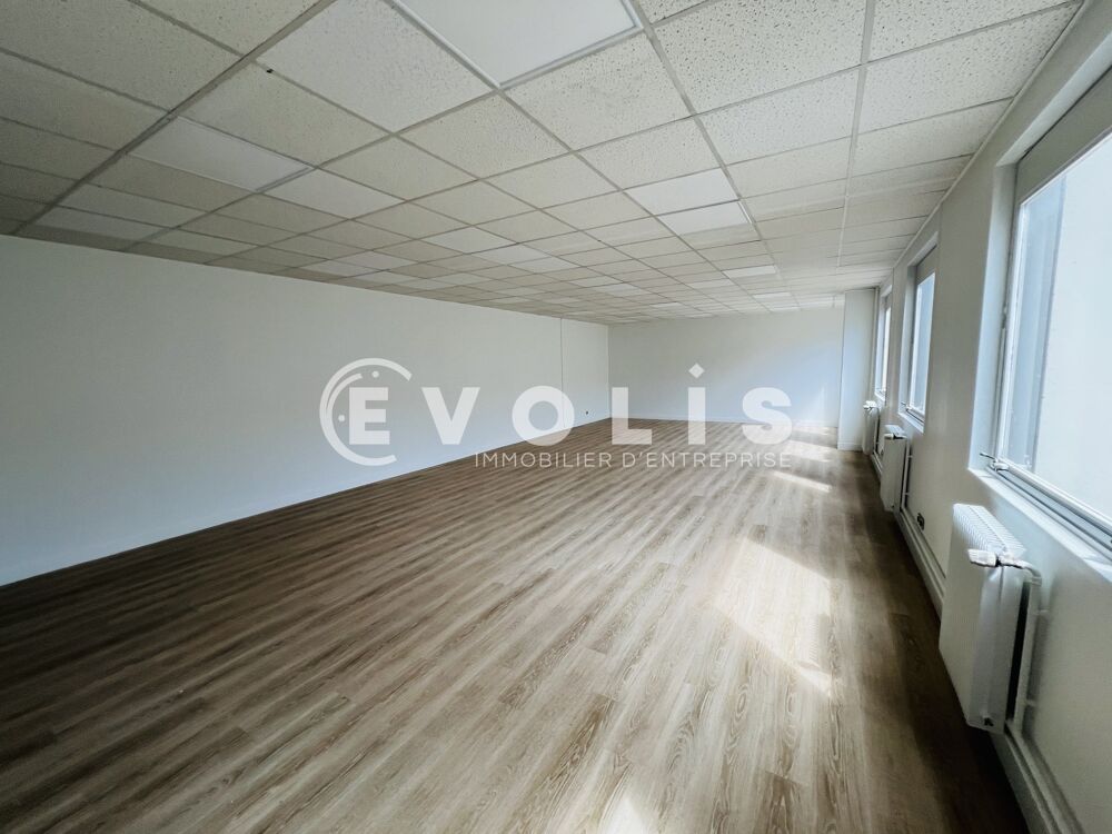   LOYER ATTRACTIF - 1 264 m² divisibles à partir de 29 m² Lognes