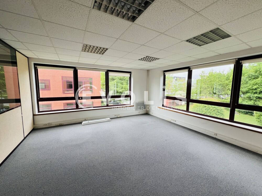   LOYER ATTRACTIF - 1 457 m² divisibles à partir de 222 m² Champs sur marne