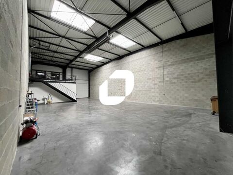 Locaux d'Activit&eacute;s - A LOUER - 327 m&sup2; non divisibles 3500 69400 Villefranche sur saone