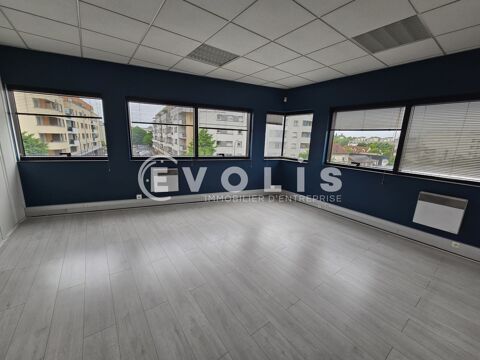   Bureaux - A VENDRE - 380 m² divisibles à partir de 67 m² 