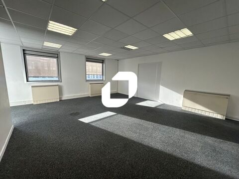 Bureaux - A LOUER - 224 m&sup2; divisibles &agrave; partir de 22 m&sup2; 2240 93160 Noisy le grand