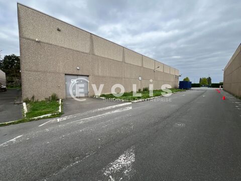   Locaux d'activité - A LOUER - 2 080 m² non divisibles 