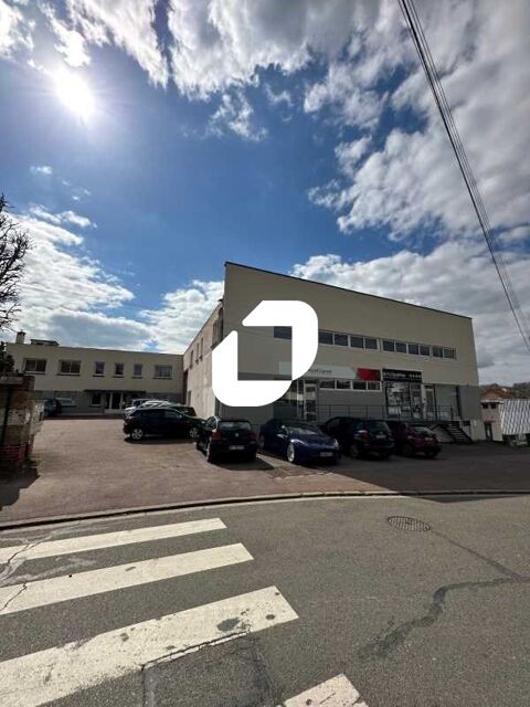 SURFACE A LA VENTE PROXIMITE GARE DE MAULE - 279 m&sup2; non divisibles 500000 78580 Maule