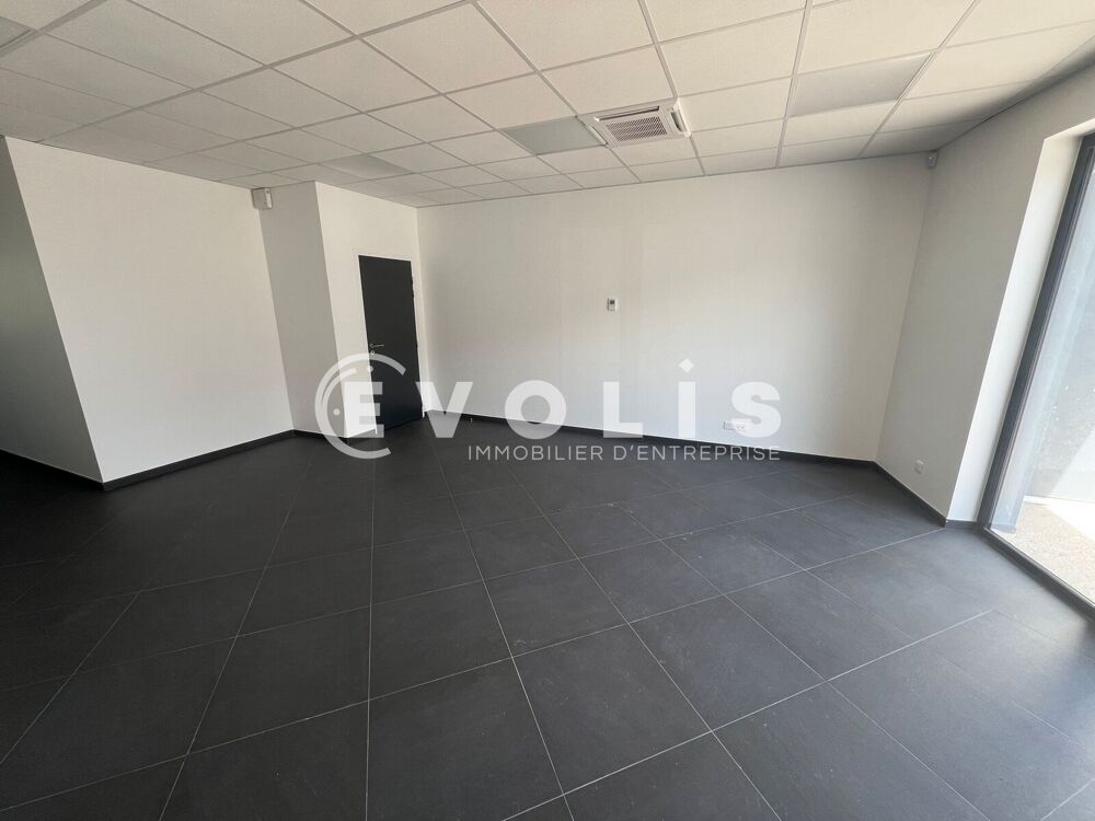   Bureaux - A LOUER - 140 m² non divisibles Saint pierre du perray