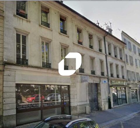 Locaux Commerciaux - A LOUER - 385 m&sup2; non divisibles 11667 78000 Versailles