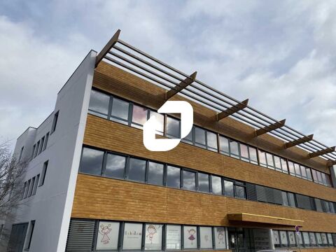 DOUGLAS 2 - 305 m&sup2; divisibles &agrave; partir de 139 m&sup2; 3051 69800 Saint priest