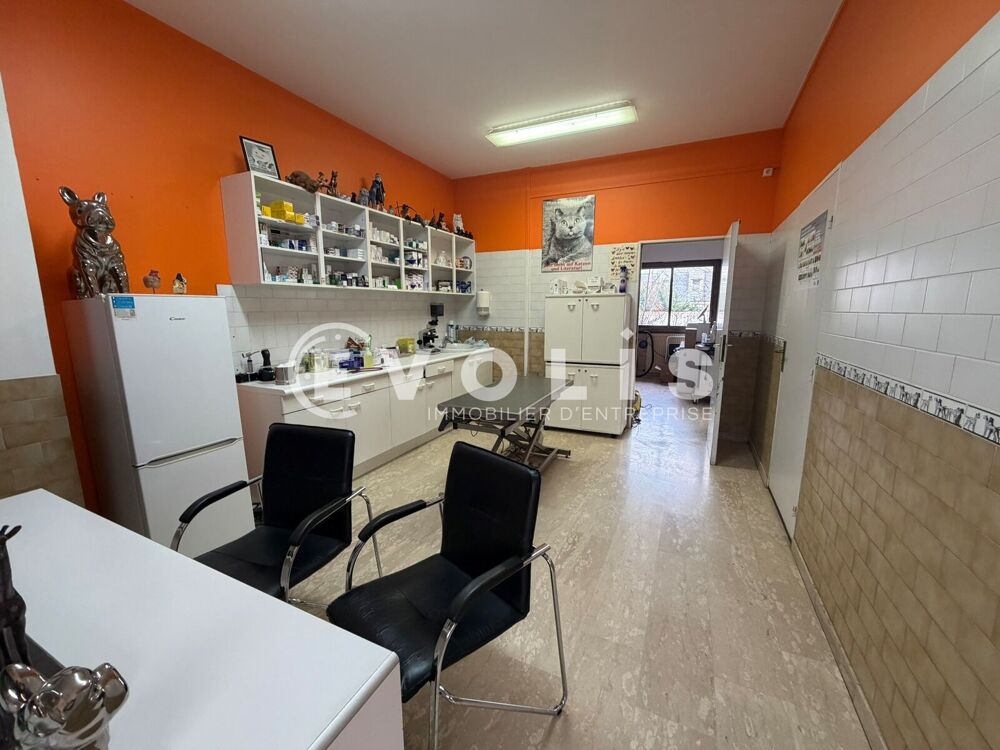   Locaux d'activité - A LOUER - 103 m² non divisibles Ivry sur seine