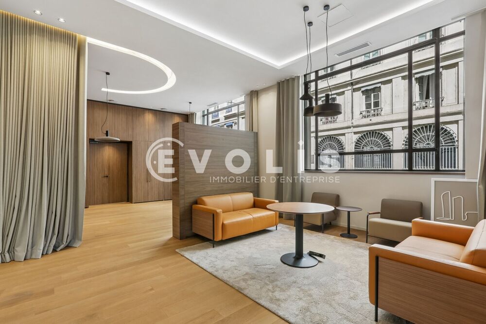   Bureaux - A LOUER - 273 divisible à partir de 93 m² Lyon 6