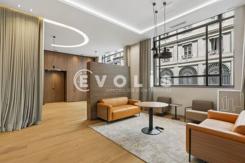   Bureaux - A LOUER - 273 divisible à partir de 93 m² 