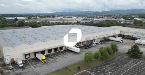 Entrep&ocirc;ts - A LOUER - 9&nbsp;519 m&sup2; divisibles &agrave; partir de 3&nbsp;537 m&sup2; 0 71000 Macon