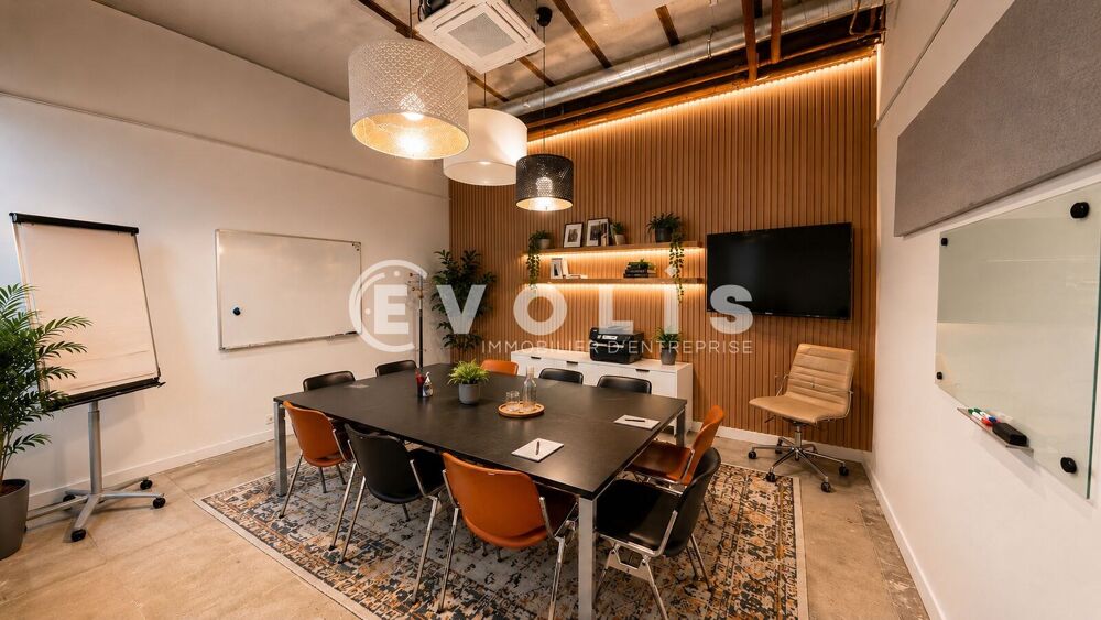   Bureaux - A LOUER - 28 m² non divisibles Paris 10