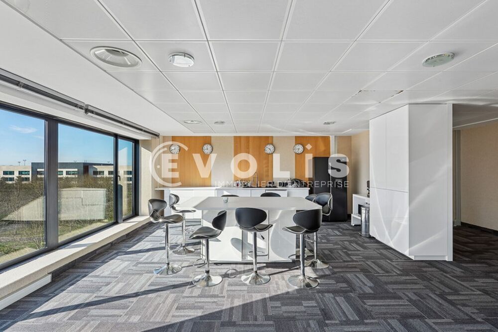   Bureaux - A LOUER - 640 m² divisibles à partir de 24 m² Lieusaint