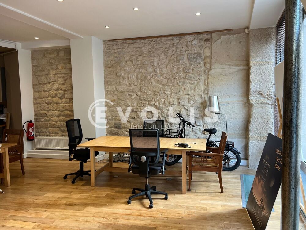   Bureaux - A LOUER - 96 m² non divisibles Paris 11
