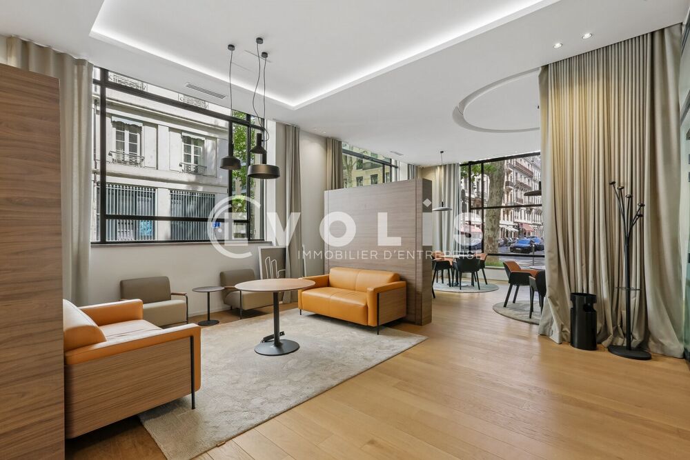   Bureaux - A LOUER - 273 divisible à partir de 93 m² Lyon 6
