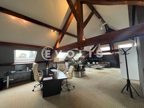   Locaux d'activité - A VENDRE - 930 m² non divisibles 