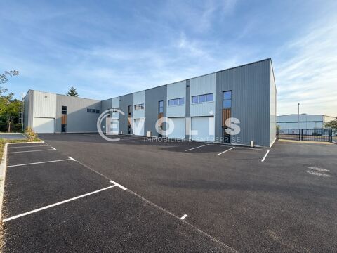 A louer &agrave; SAINT GENIS LAVAL - 1&nbsp;241 m&sup2; divisibles &agrave; partir de 223 m&sup2; 11365 69230 Saint-genis-laval