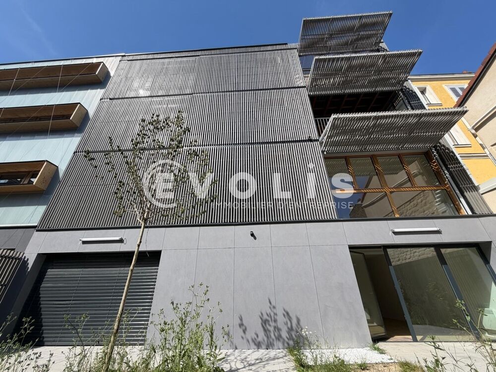   Bureaux - A LOUER - 384 m² non divisibles 