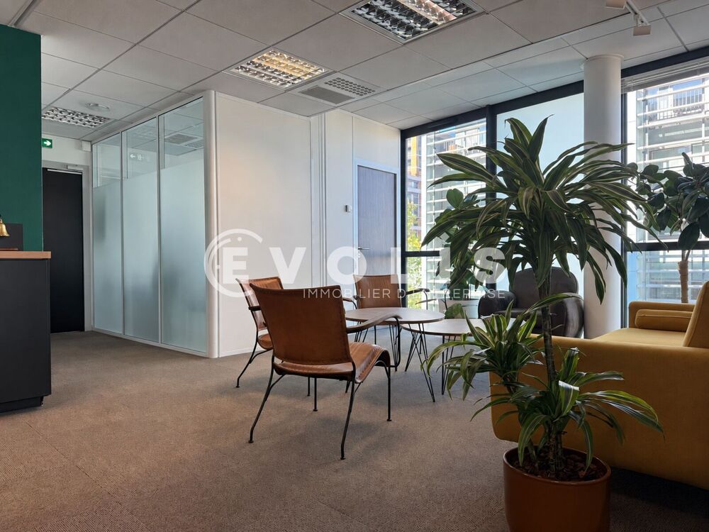  Bureaux - A LOUER - 189 m² non divisibles Lyon 7