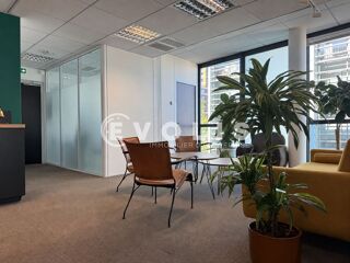   Bureaux - A LOUER - 189 m² non divisibles Lyon 7