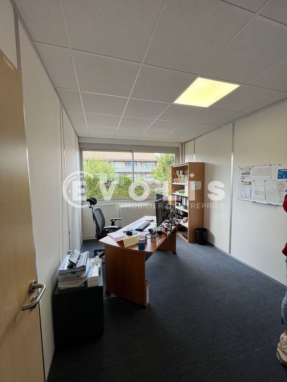   Bureaux - A LOUER - 316 m² divisibles à partir de 15 m² Les ulis