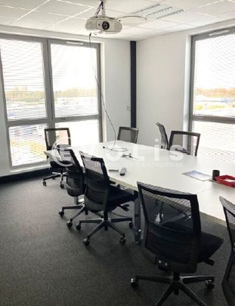   LESQUIN - PARC VENDOME II - 599 m² divisibles à partir de 88 m² 
