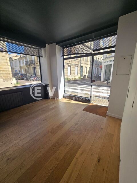   Locaux commerciaux - A LOUER - 19 m² non divisibles 
