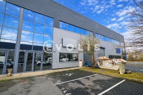Locaux d'activit&eacute; - A LOUER - 1&nbsp;393 m&sup2; divisibles &agrave; partir de 521 m&sup2; 12769 77127 Lieusaint