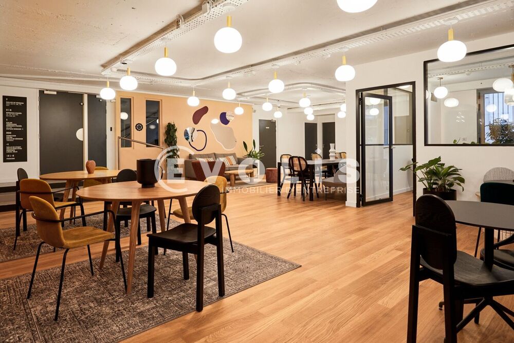   Bureaux - A LOUER - 184 m² non divisibles Paris 10