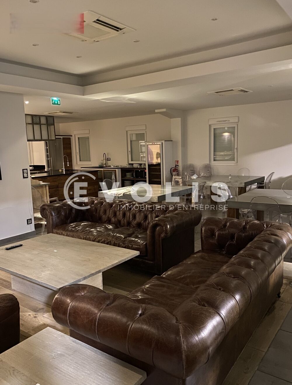   Bureaux - A VENDRE - 1 034 m² non divisibles Piolenc