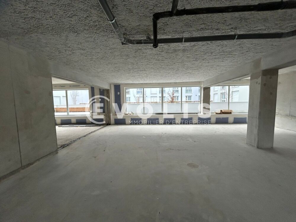   Bureaux et Locaux professionnels - A VENDRE - 281 m² non divisibles Lormont