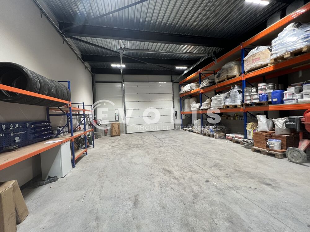   Locaux d'activité - A LOUER - 620 m² non divisibles Les pavillons sous bois