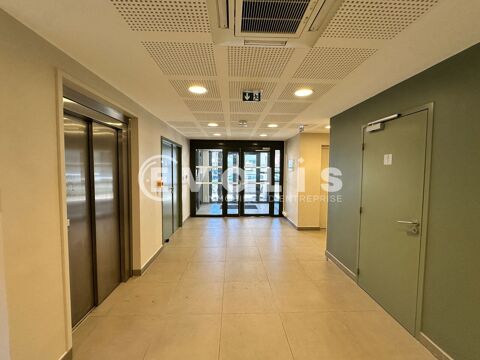   BUREAUX A LOUER PROCHE METRO LIGNE 13 - 584 m² divisibles à partir de 291 m² 