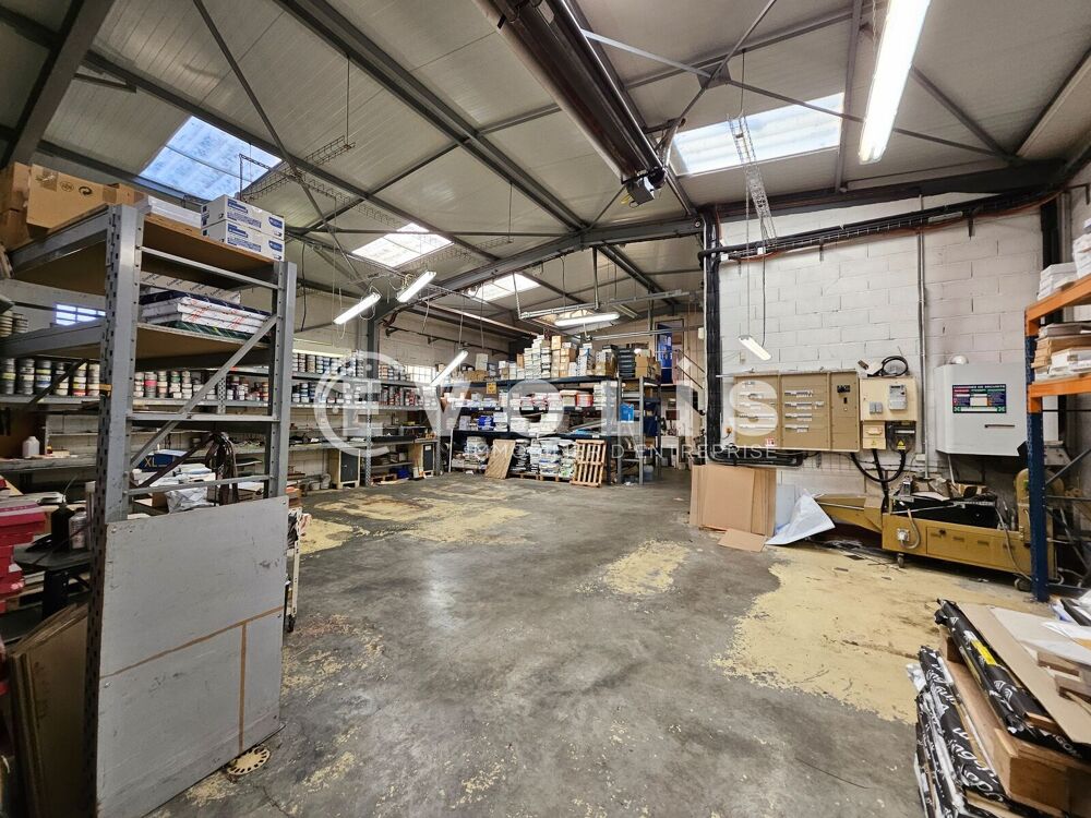   Locaux d'activité - A VENDRE - 600 m² non divisibles Arcueil