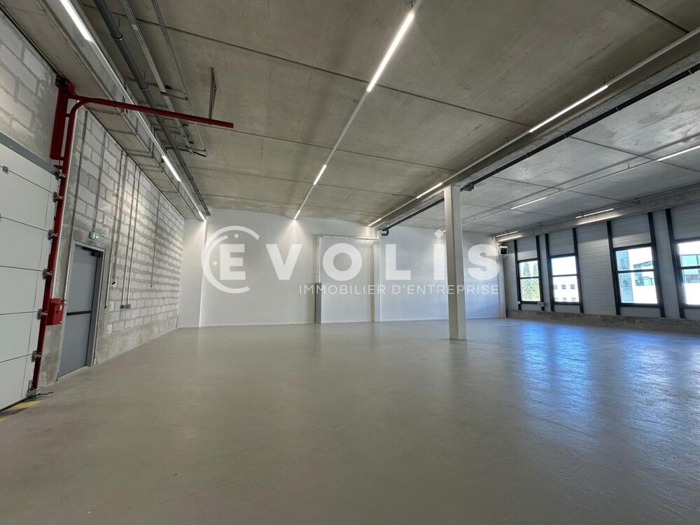   NANTURRA - 1 345 m² divisibles à partir de 465 m² Nanterre