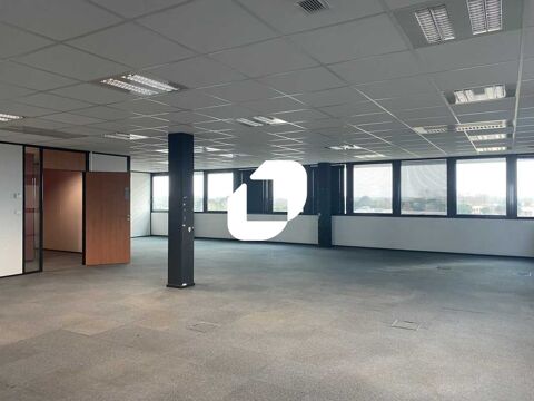   Bureaux - A LOUER - 2�247 m� divisibles � partir de 77 m� 